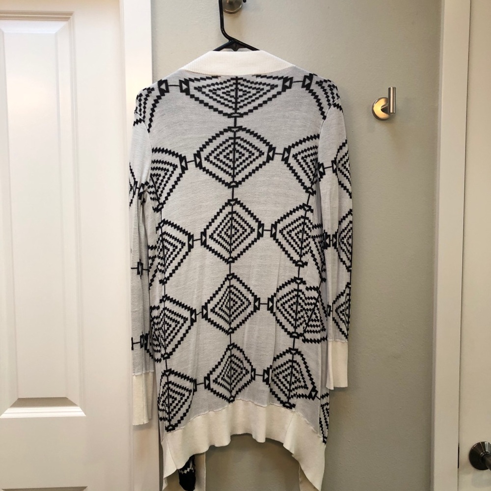 REBELLIOUS ONE OPEN FRONT LONG CARDIGAN SWEATER GEOMETRIC PRINT BLACK WHITE S/M - Picture 2 of 6